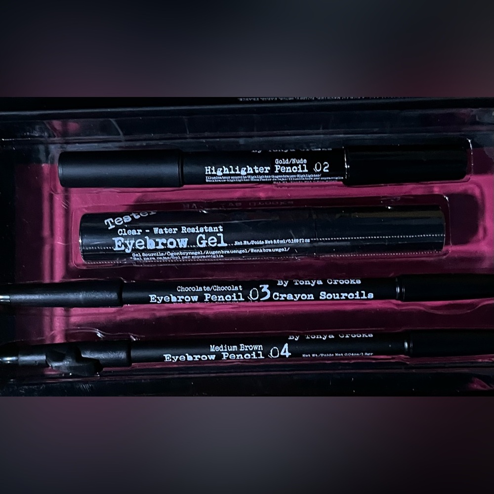 BrowVoyage! The BrowGal Travel Set by Tonya Crooks - Picture 3 of 4